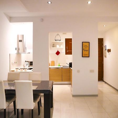 Gee9Teen At Fort Chambray Villa Mgarr Ngoại thất bức ảnh