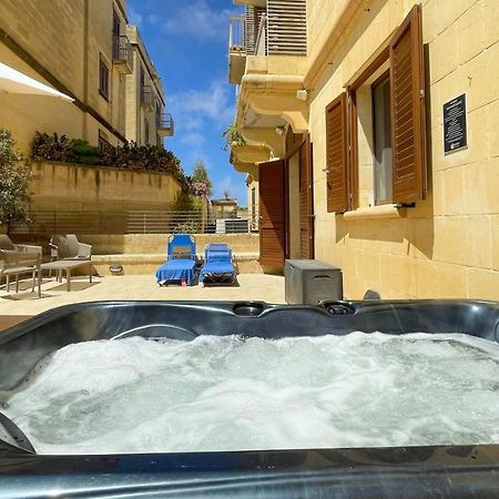 Gee9Teen At Fort Chambray Villa Mgarr Ngoại thất bức ảnh