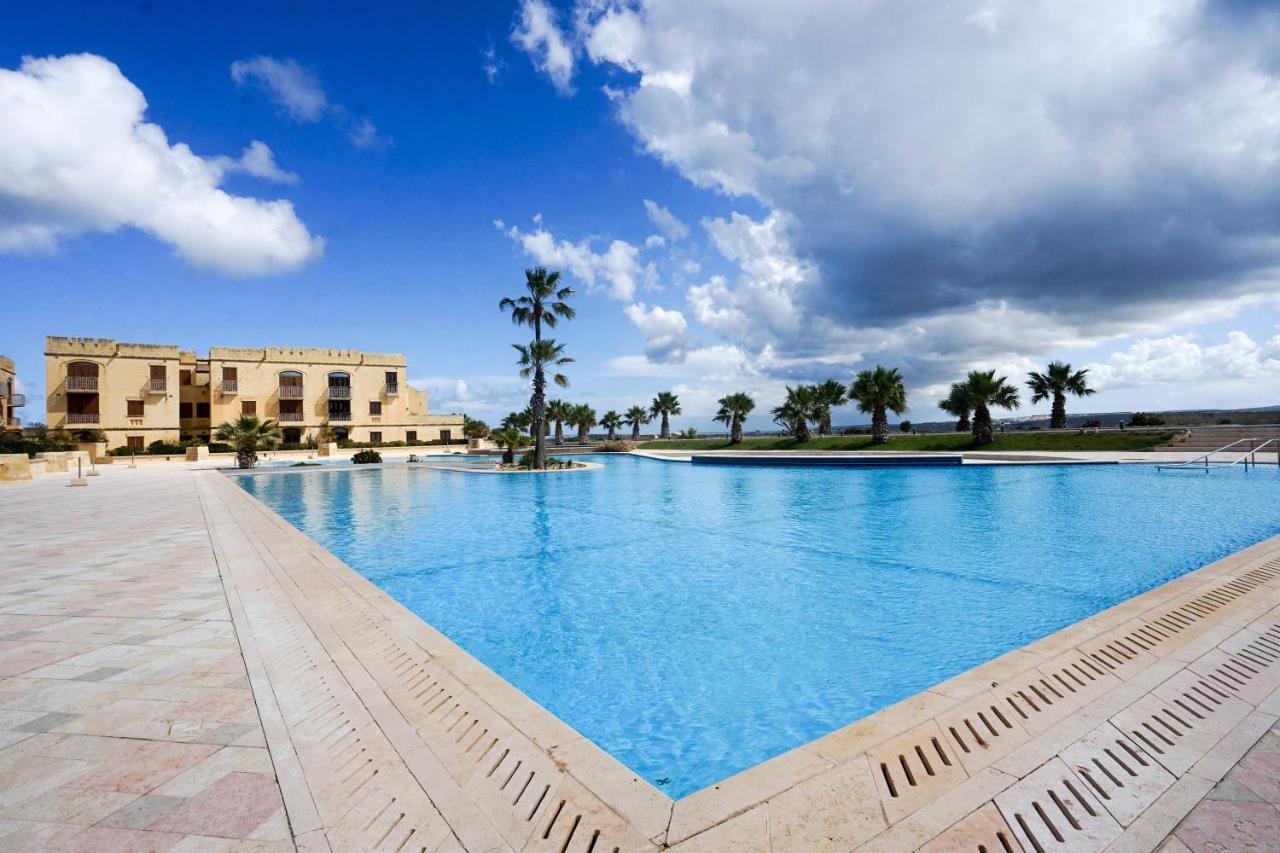 Gee9Teen At Fort Chambray Villa Mgarr Ngoại thất bức ảnh