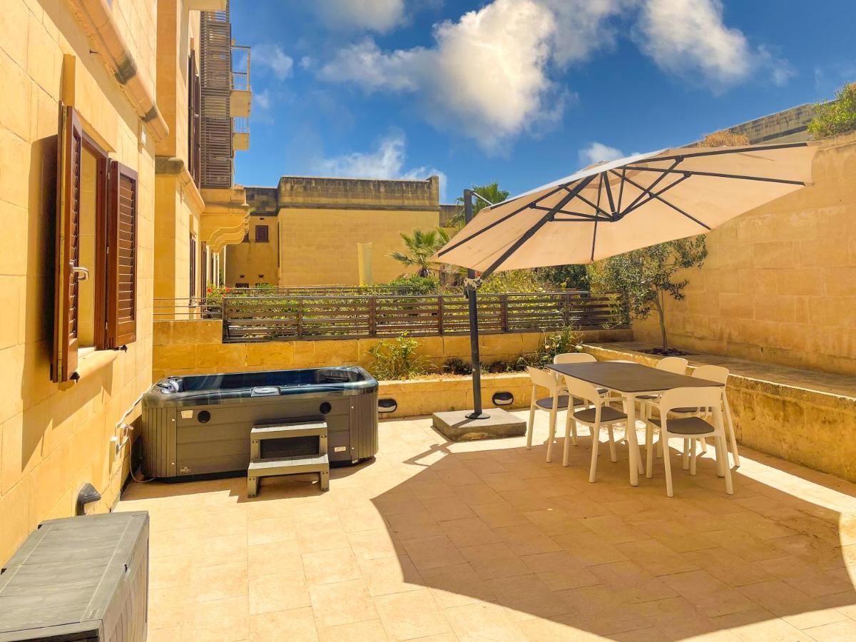 Gee9Teen At Fort Chambray Villa Mgarr Ngoại thất bức ảnh